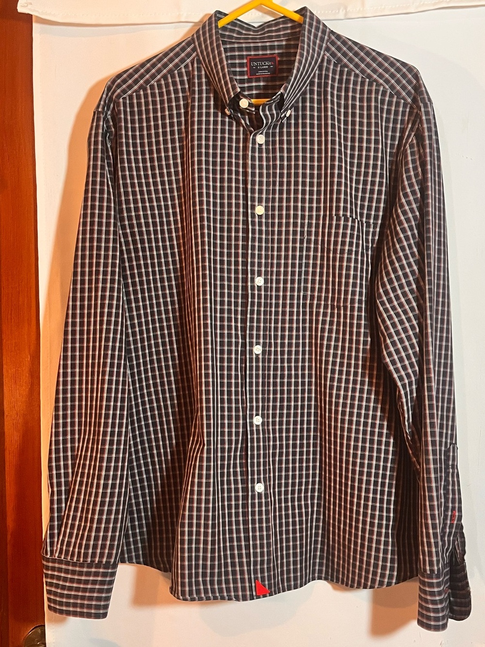 UNTUCKit Tattersall Wrinkle Free Cotton Button Down Blue Red Shirt Mens XL